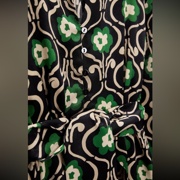 NWT SZ SMALL ZARA Lovely FLORAL PRINT
DRESS š - Picture 4 of 4